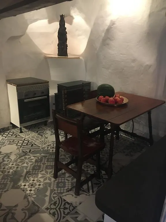 Lägenhet Stadthaus Mitten Im Kuenstlerviertel Von Arta Mit Zwei Wohnungen Spanien